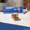 Quest Nutrition, протеиновый батончик, хрустящий пирог с голубикой, 12 батончиков по 60 г (2,12 унции)