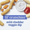 Gerber, Lil' Crunchies®, запеченный злаковый снек, для детей от 8 месяцев, мягкий чеддер и овощной соус, 4 упаковки по 42 г (1,48 унции)